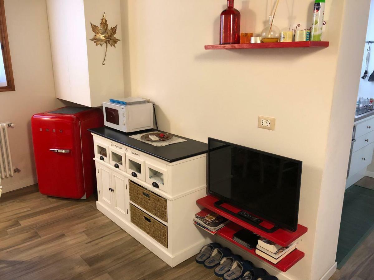 Appartamento Rosso Venise Extérieur photo