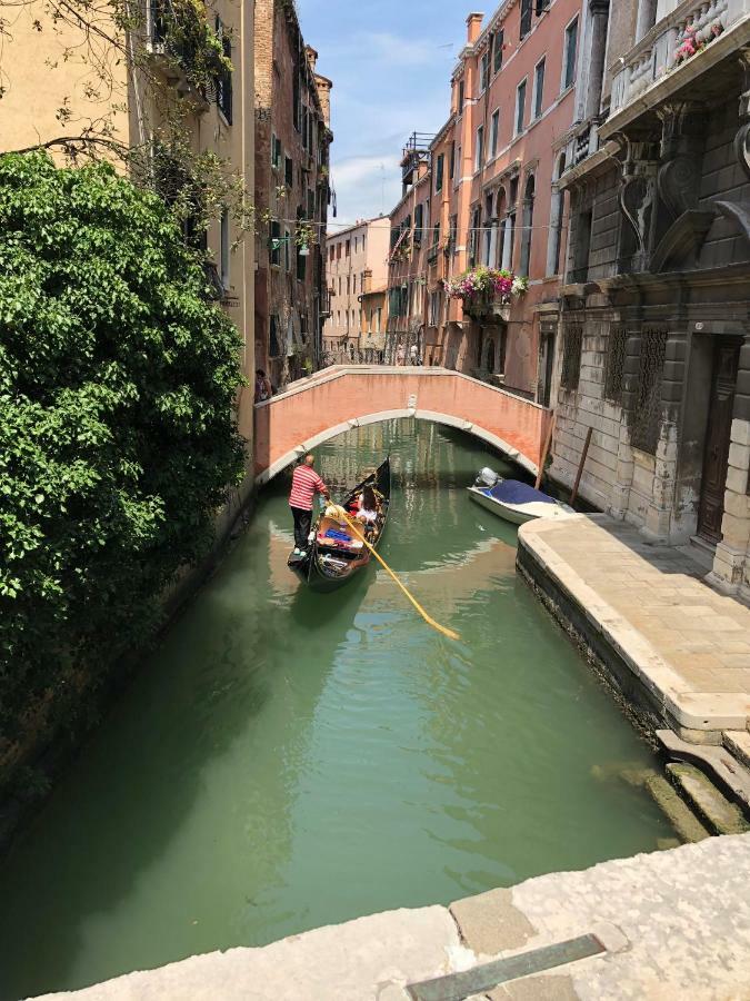 Appartamento Rosso Venise Extérieur photo